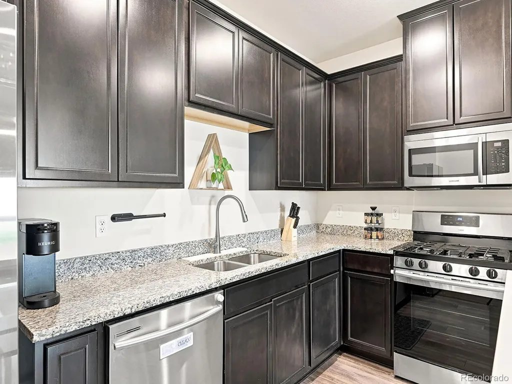1841 S Dunkirk Street Aurora CO 80017