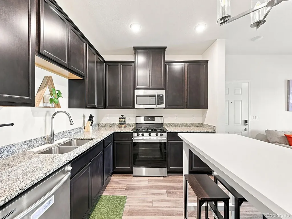 1841 S Dunkirk Street Aurora CO 80017