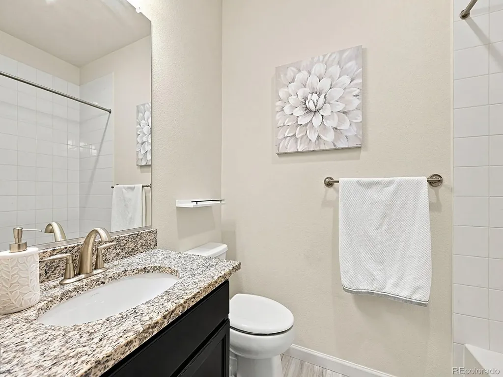 1841 S Dunkirk Street Aurora CO 80017
