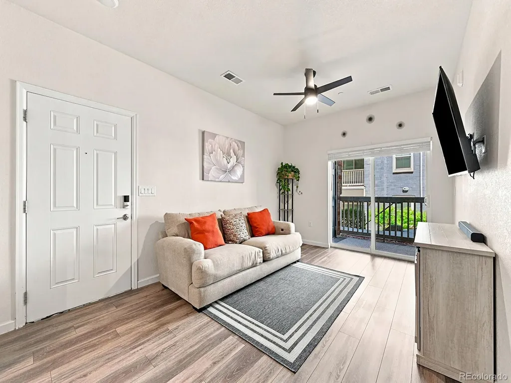 1841 S Dunkirk Street Aurora CO 80017