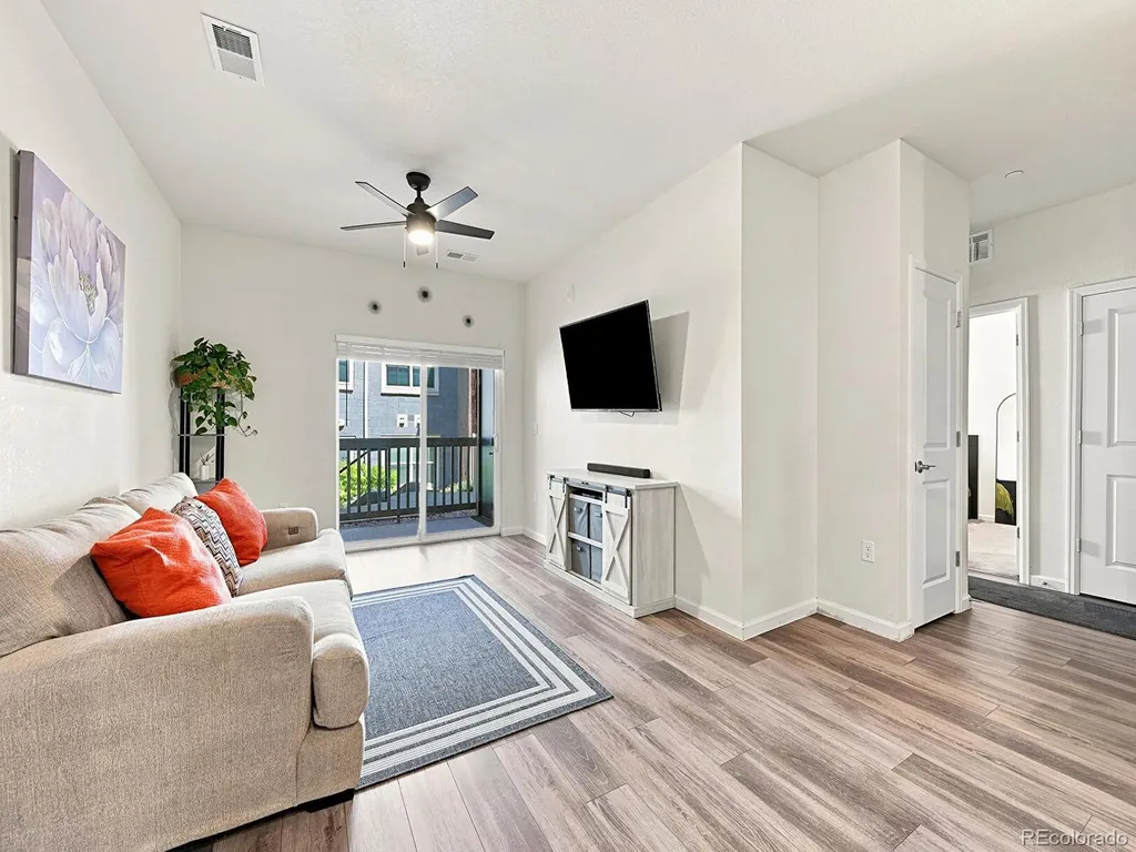 1841 S Dunkirk Street Aurora CO 80017