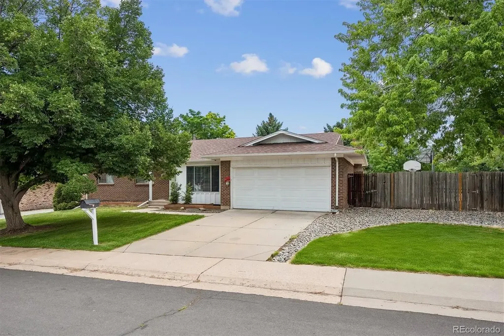 2596 S Pagosa Street Aurora CO 80013