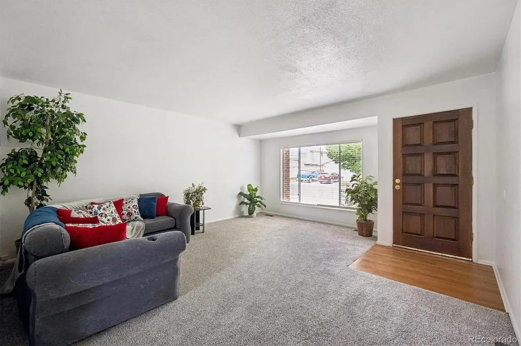 2596 S Pagosa Street Aurora CO 80013