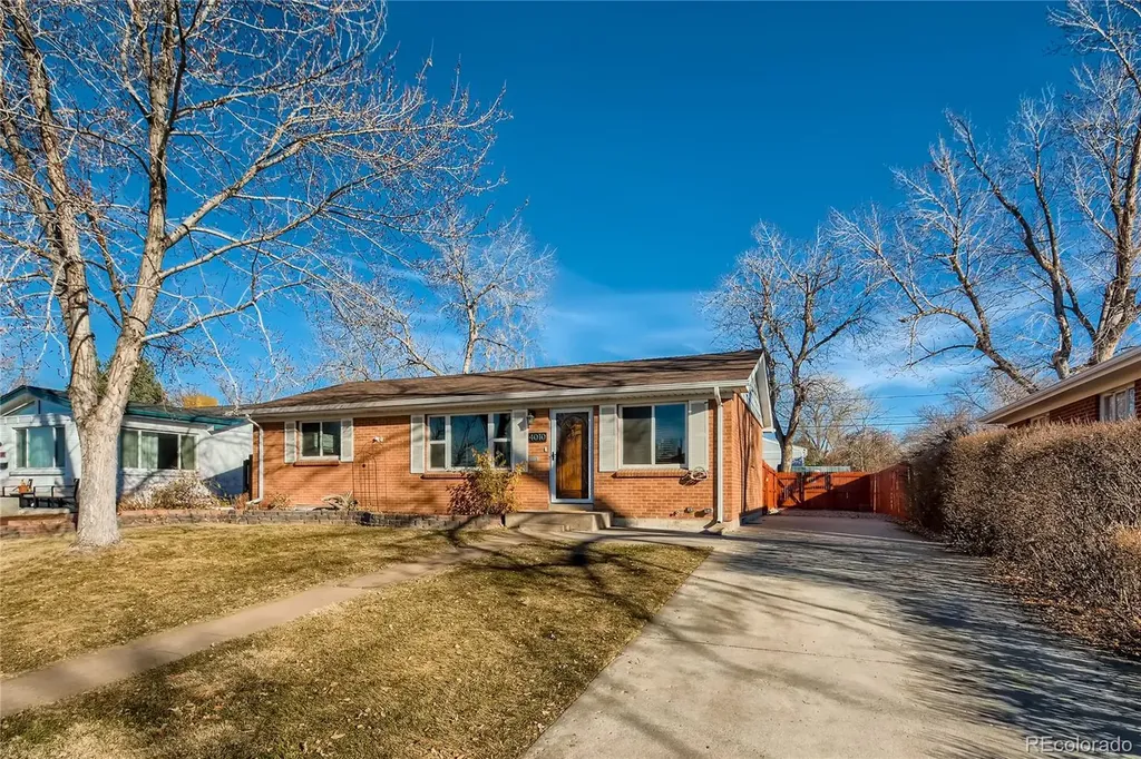 4010 S Jason Street Englewood CO 80110