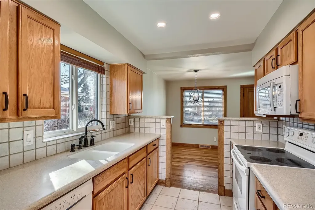 4010 S Jason Street Englewood CO 80110