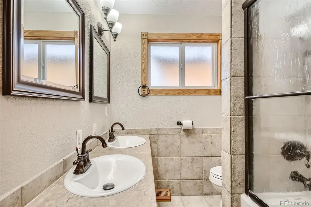 4010 S Jason Street Englewood CO 80110
