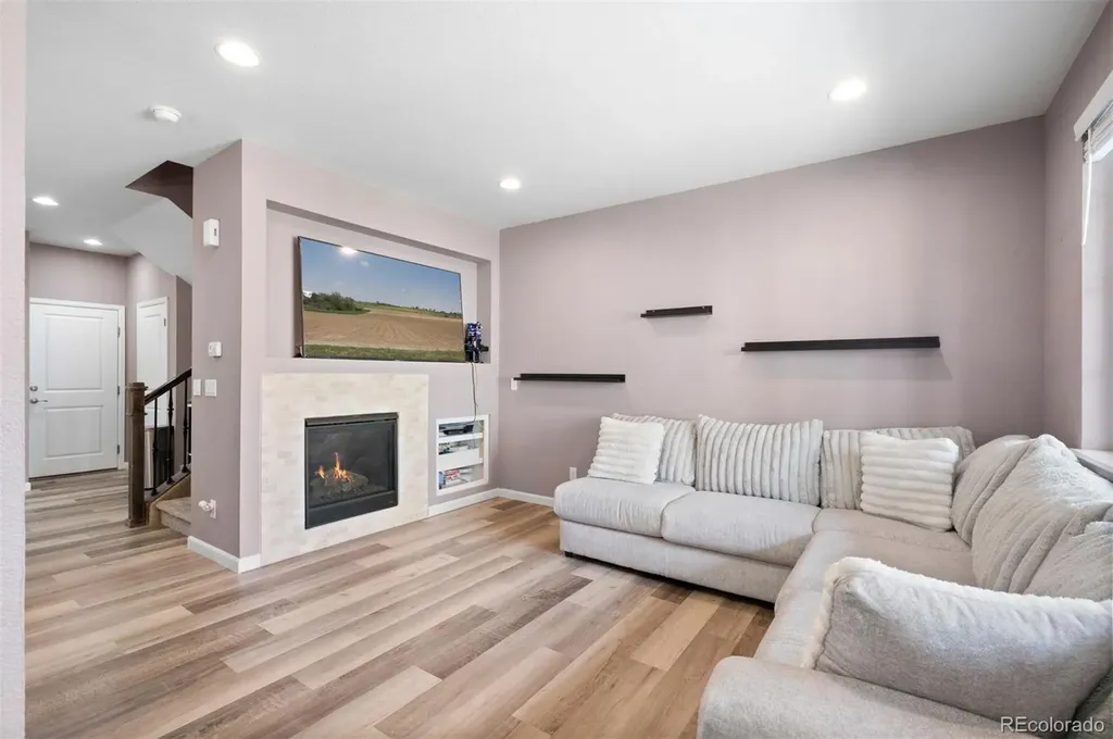 9077 E Phillips Lane Centennial CO 80112