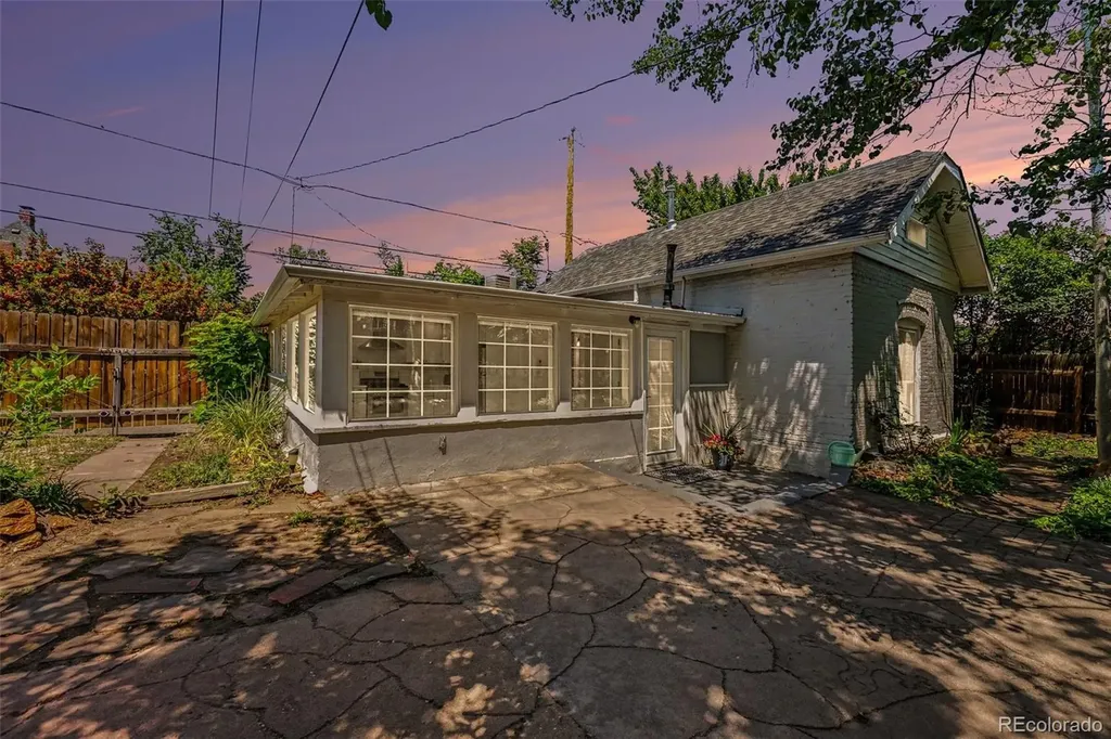 2061 S Pearl Street Denver CO 80210