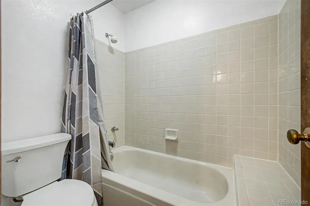 6004 Zang Way Arvada CO 80004