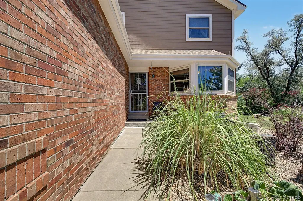 6004 Zang Way Arvada CO 80004
