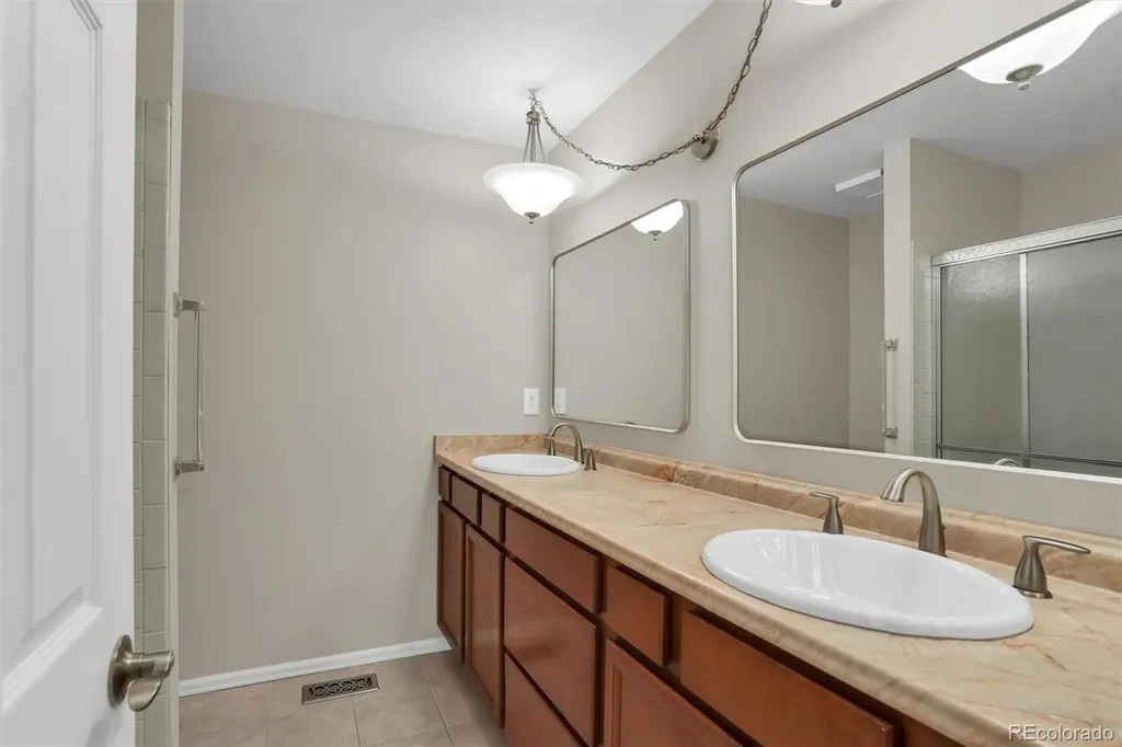 3793 S Olathe Circle Aurora CO 80013