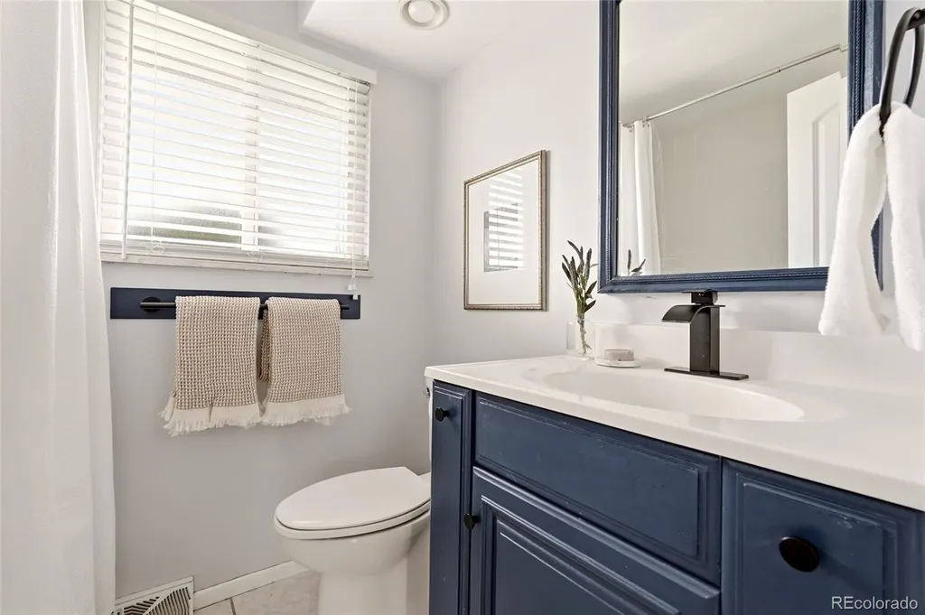 4455 E Hinsdale Place Centennial CO 80122