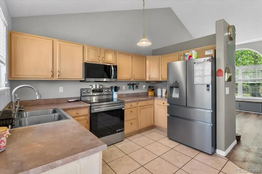 2118 S Truckee Street Aurora CO 80013