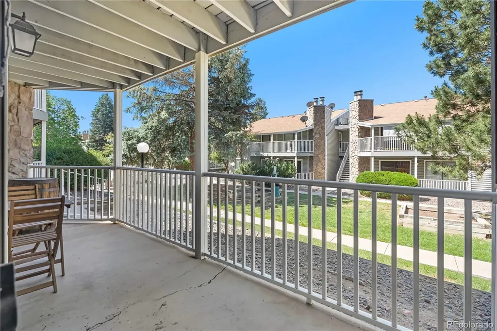 921 S Walden Street Aurora CO 80017