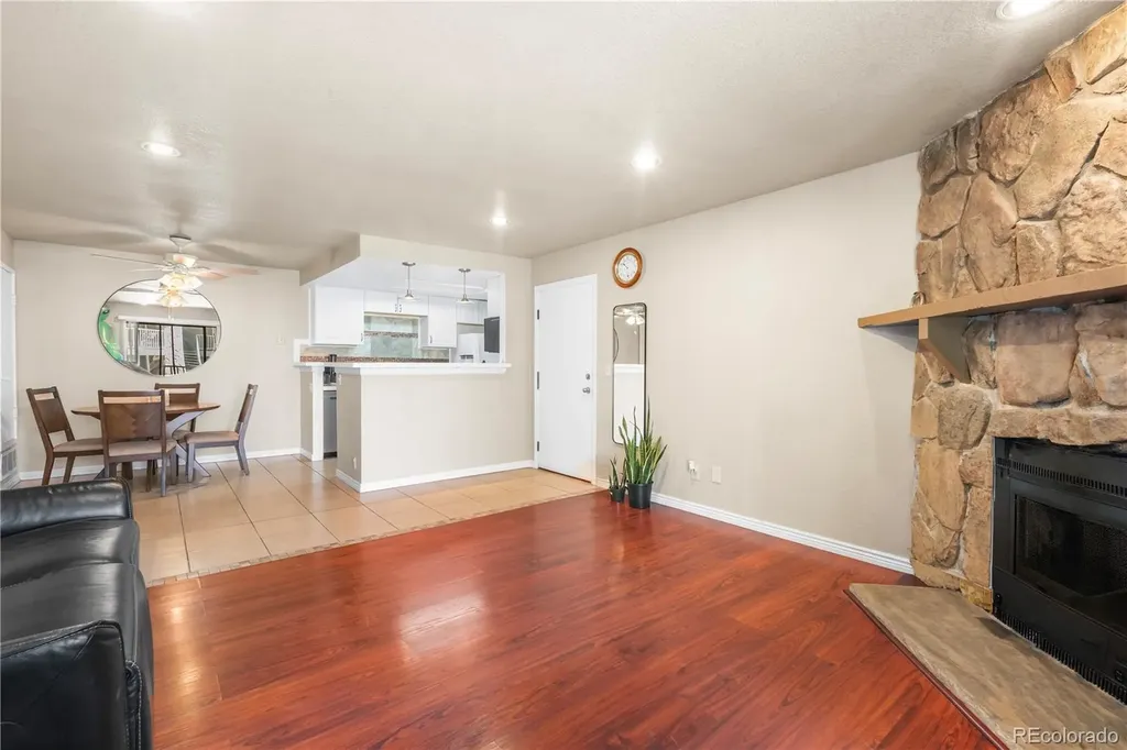 921 S Walden Street Aurora CO 80017