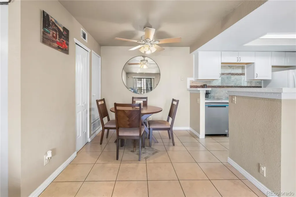 921 S Walden Street Aurora CO 80017