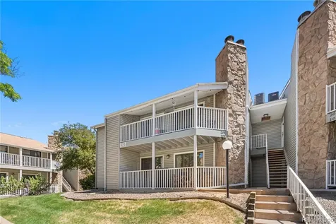 921 S Walden Street Aurora CO 80017
