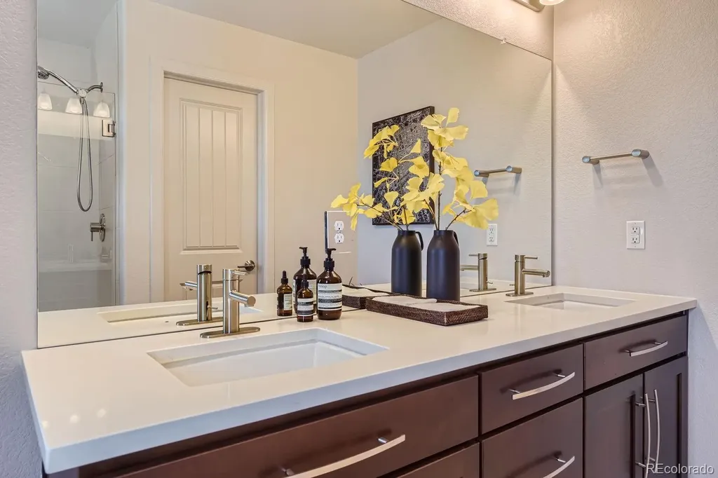 15615 W La Salle Avenue Lakewood CO 80228