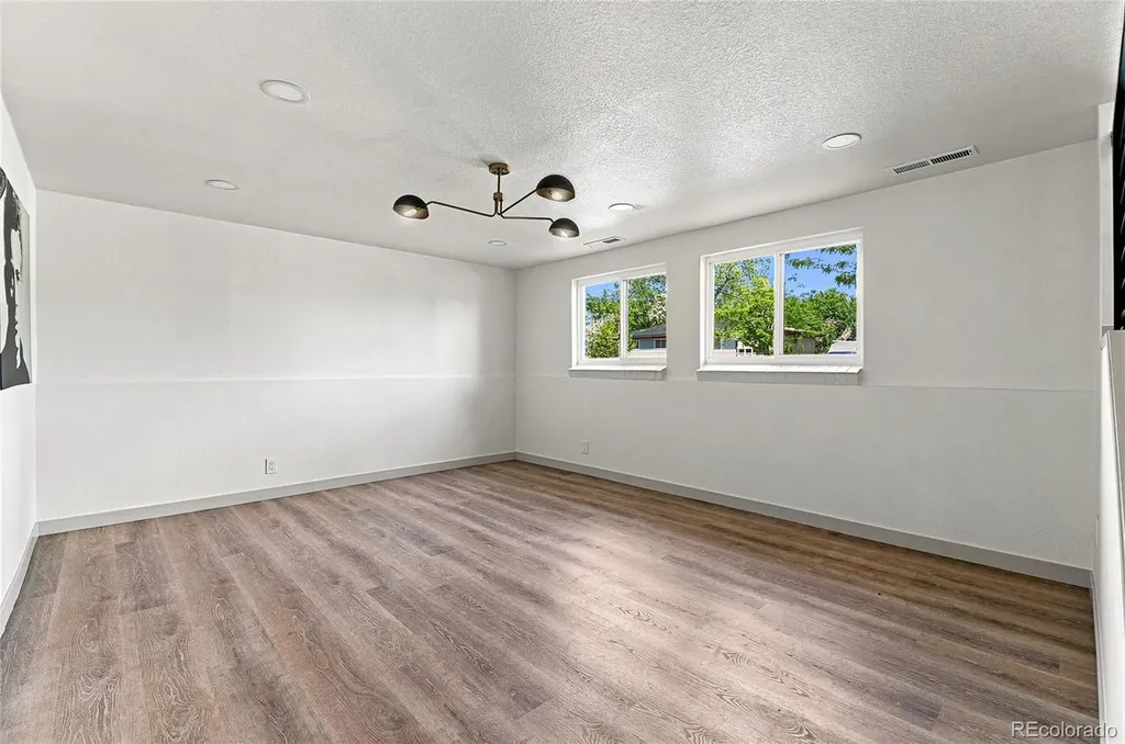 4260 Whitney Place Boulder CO 80305