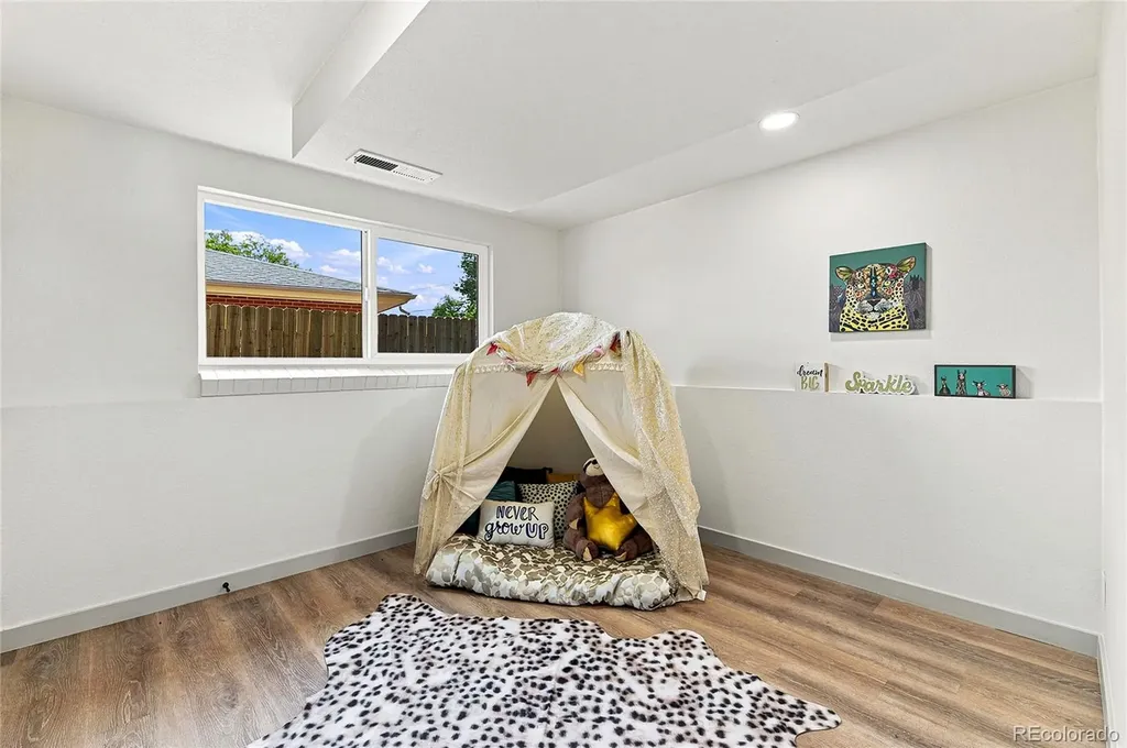 4260 Whitney Place Boulder CO 80305