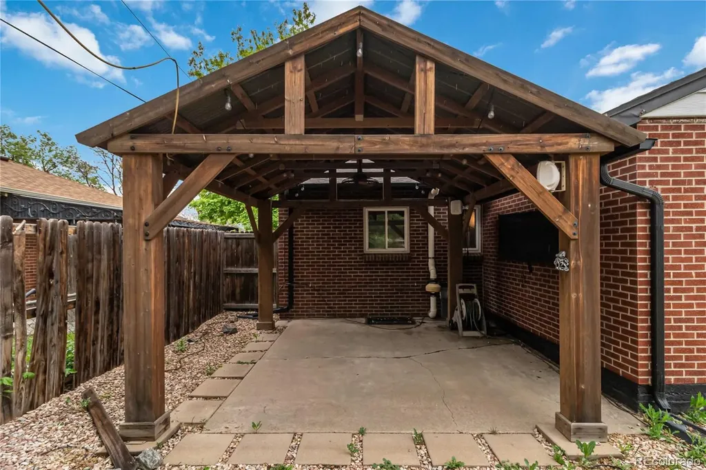 3511 Newport Street Denver CO 80207