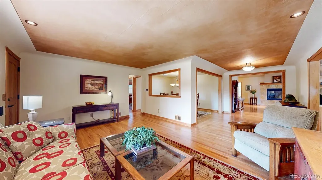 3265 S Ash Street Denver CO 80222