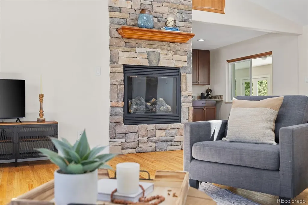 6650 S Billings Way Centennial CO 80111