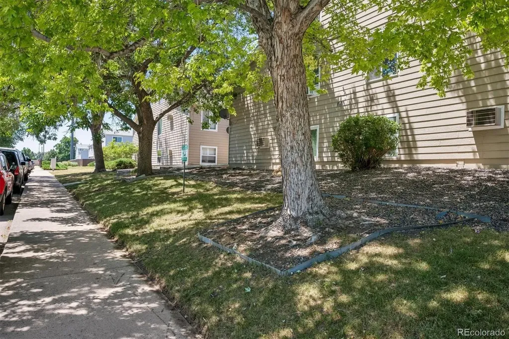 1087 Ingalls Street Denver CO 80214