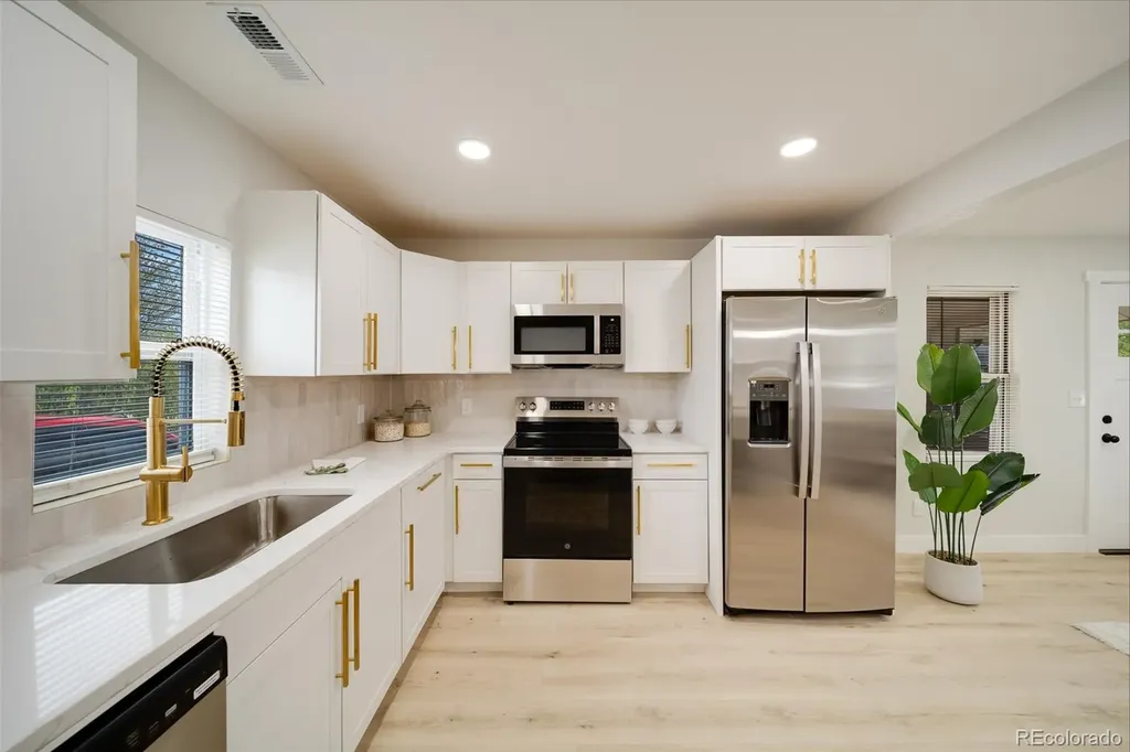 257 Hazel Court Denver CO 80219