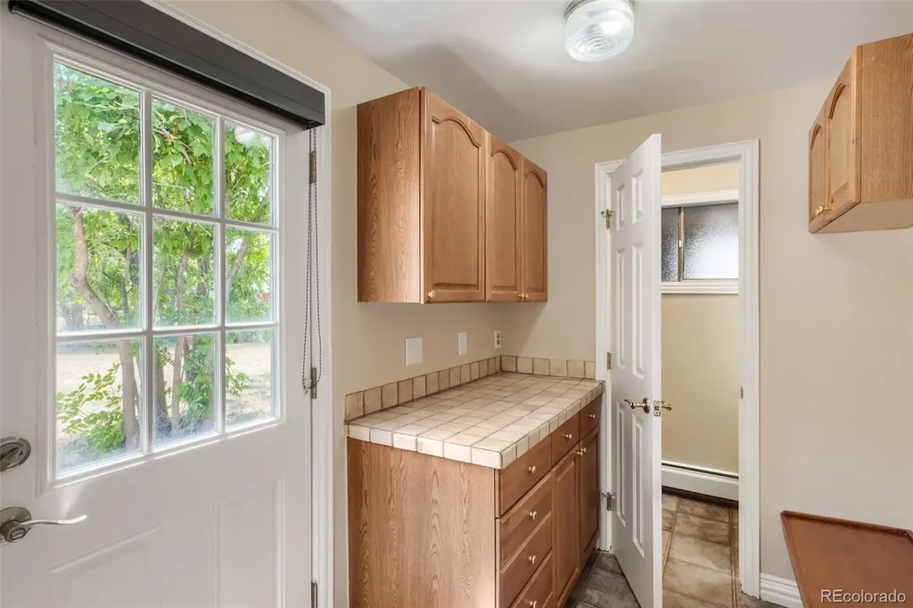 1260 E Easter Avenue Centennial CO 80122