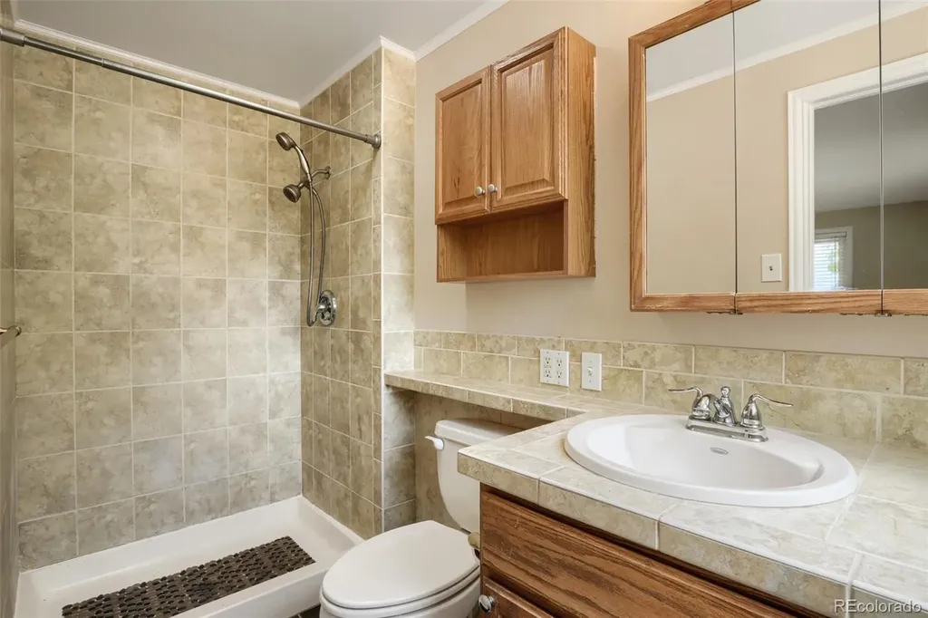 1260 E Easter Avenue Centennial CO 80122