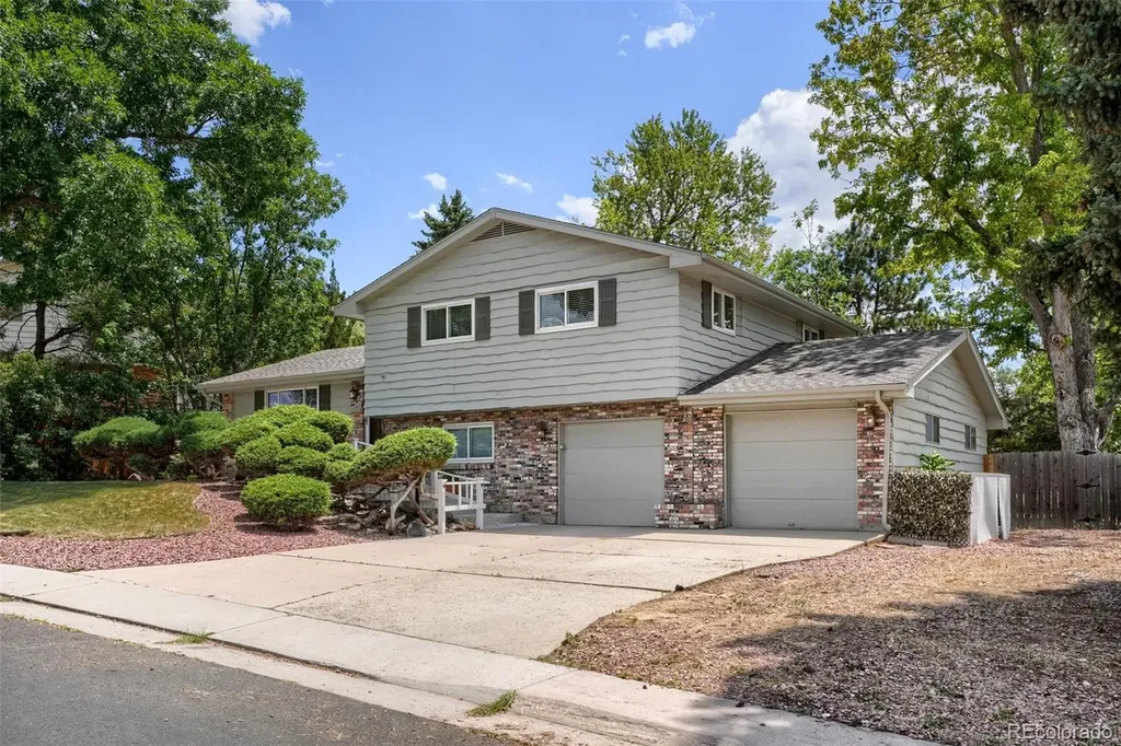 1260 E Easter Avenue Centennial CO 80122