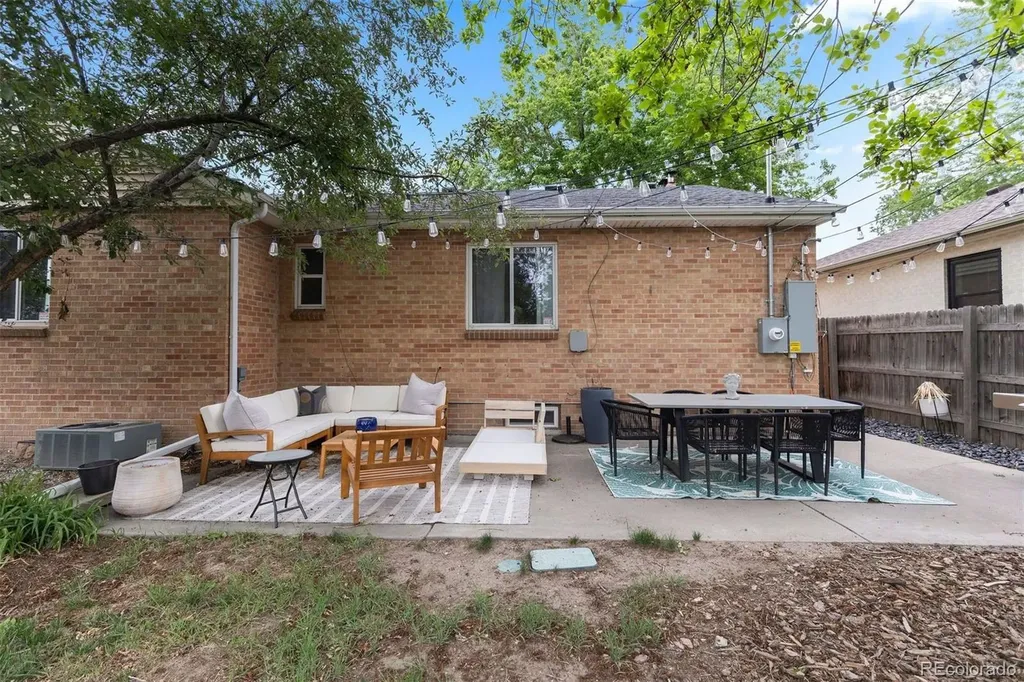 795 Jasmine Street Denver CO 80220