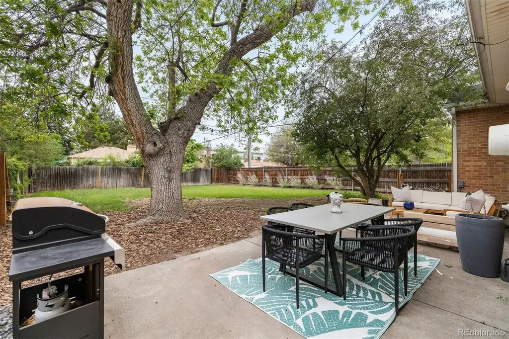 795 Jasmine Street Denver CO 80220