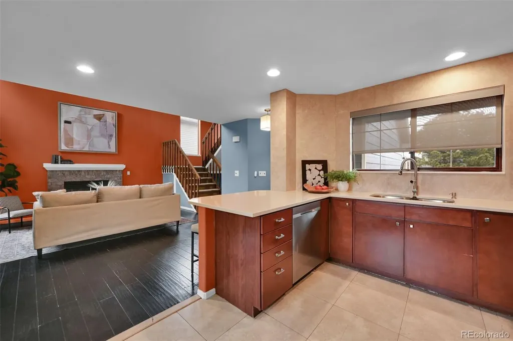 5440 S Vivian Street Littleton CO 80127