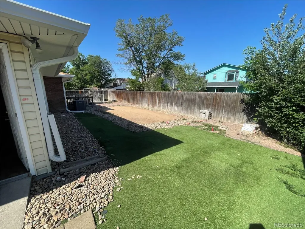 802 S 11th Avenue Brighton CO 80601
