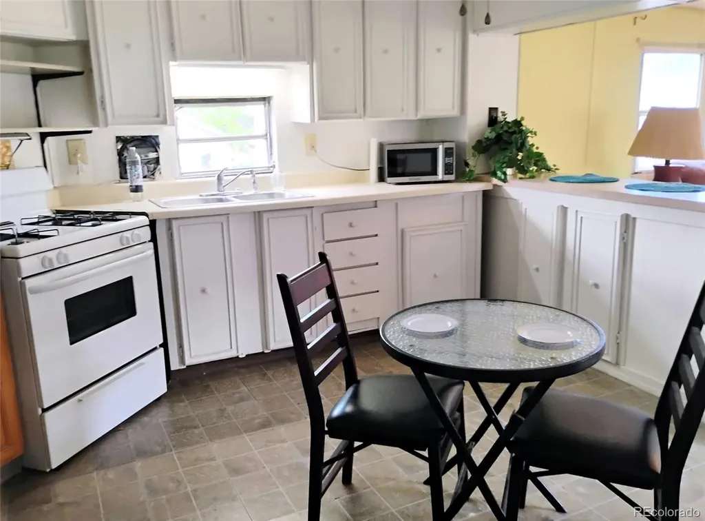 1801 W 92nd Avenue Denver CO 80260