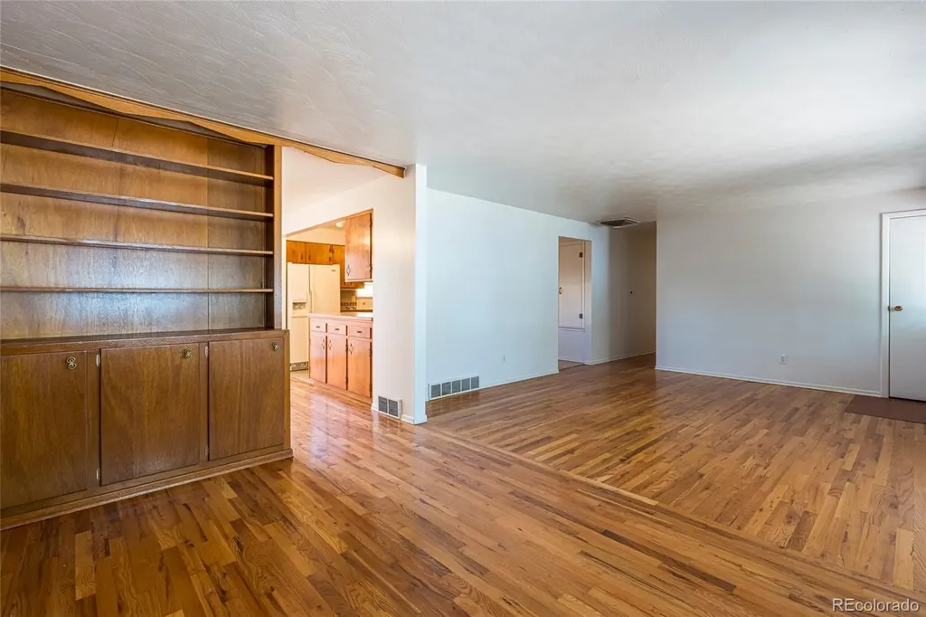 1495 W 10th Avenue Broomfield CO 80020