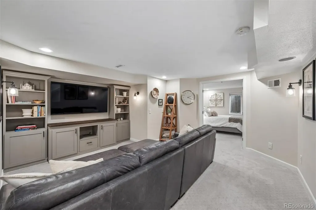 335 Wessex Circle Highlands Ranch CO 80126