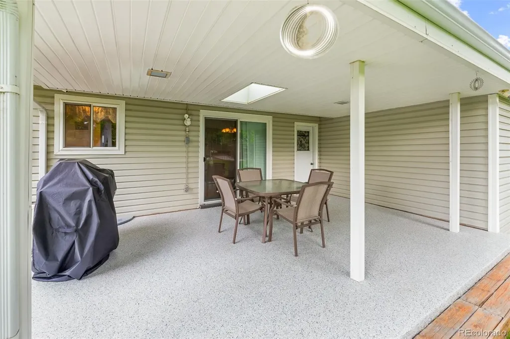 3057 S Alton Court Denver CO 80231