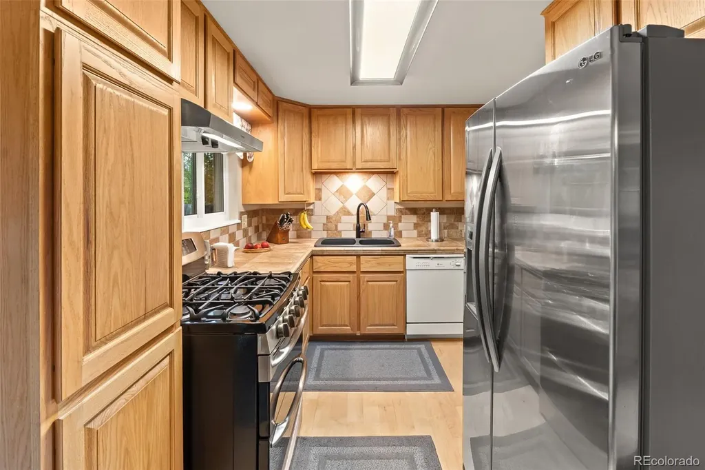 3057 S Alton Court Denver CO 80231