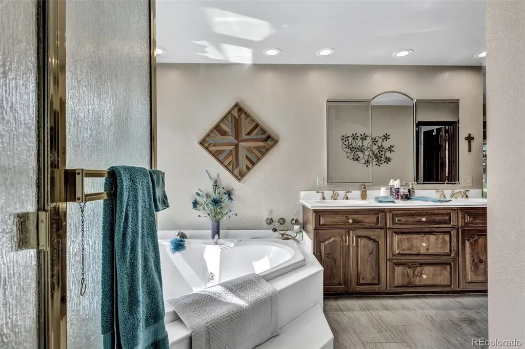 11480 W Bear Creek Drive Lakewood CO 80227