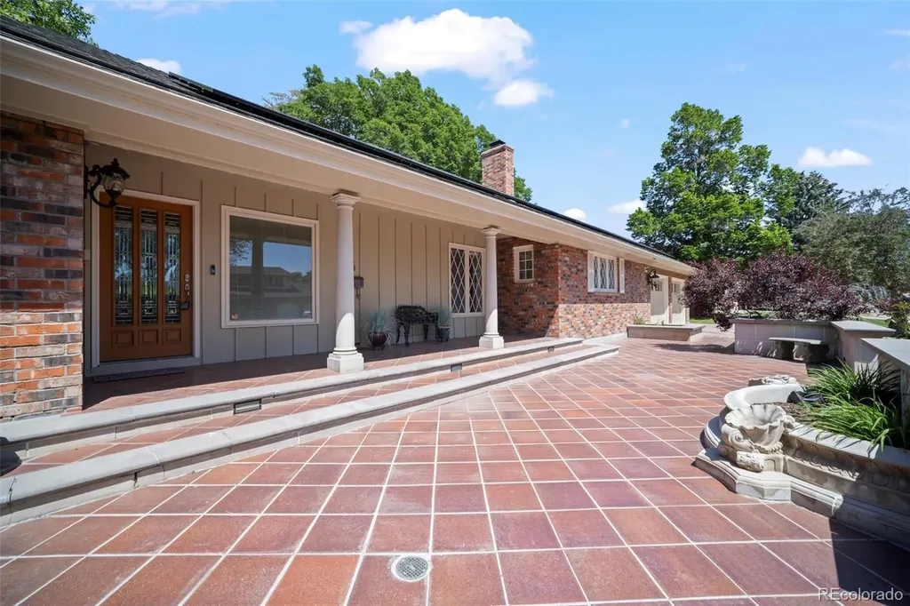 3 Harrogate Terrace Pueblo CO 81001