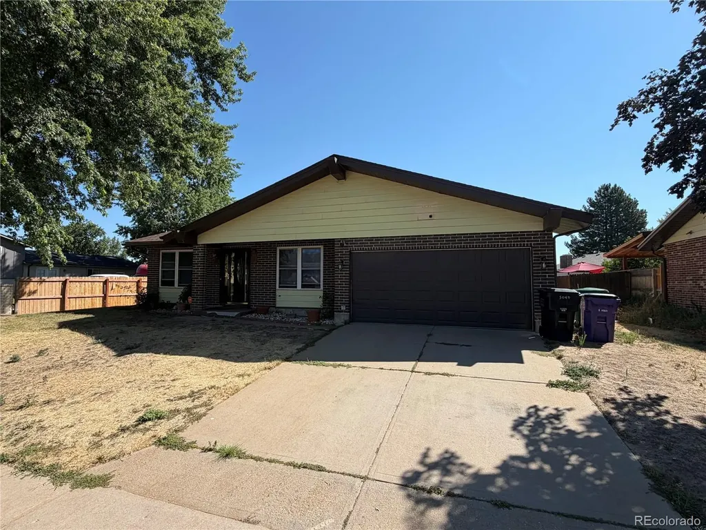 5040 Uvalda Street Denver CO 80239