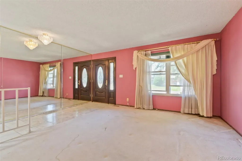 5040 Uvalda Street Denver CO 80239