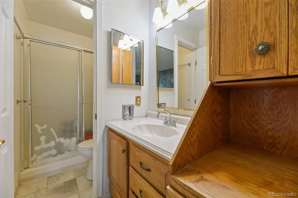 5040 Uvalda Street Denver CO 80239