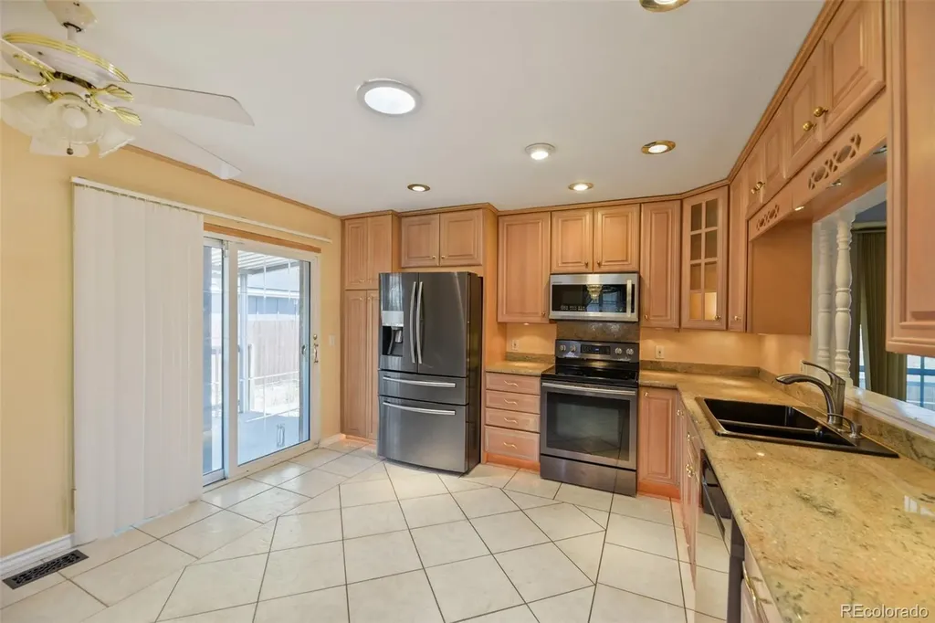 5040 Uvalda Street Denver CO 80239