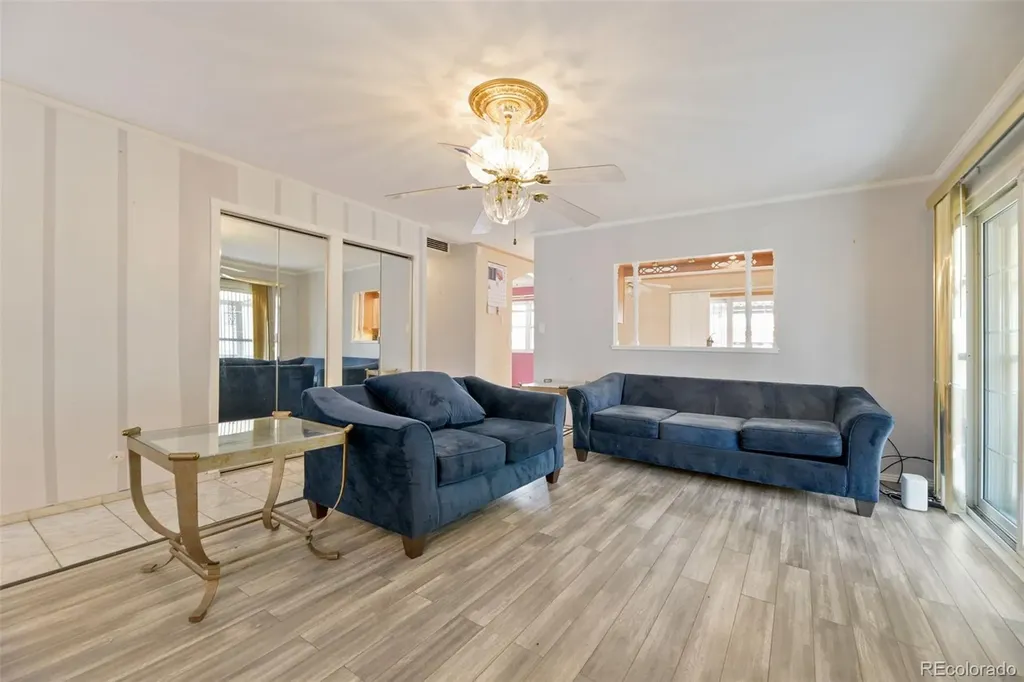 5040 Uvalda Street Denver CO 80239