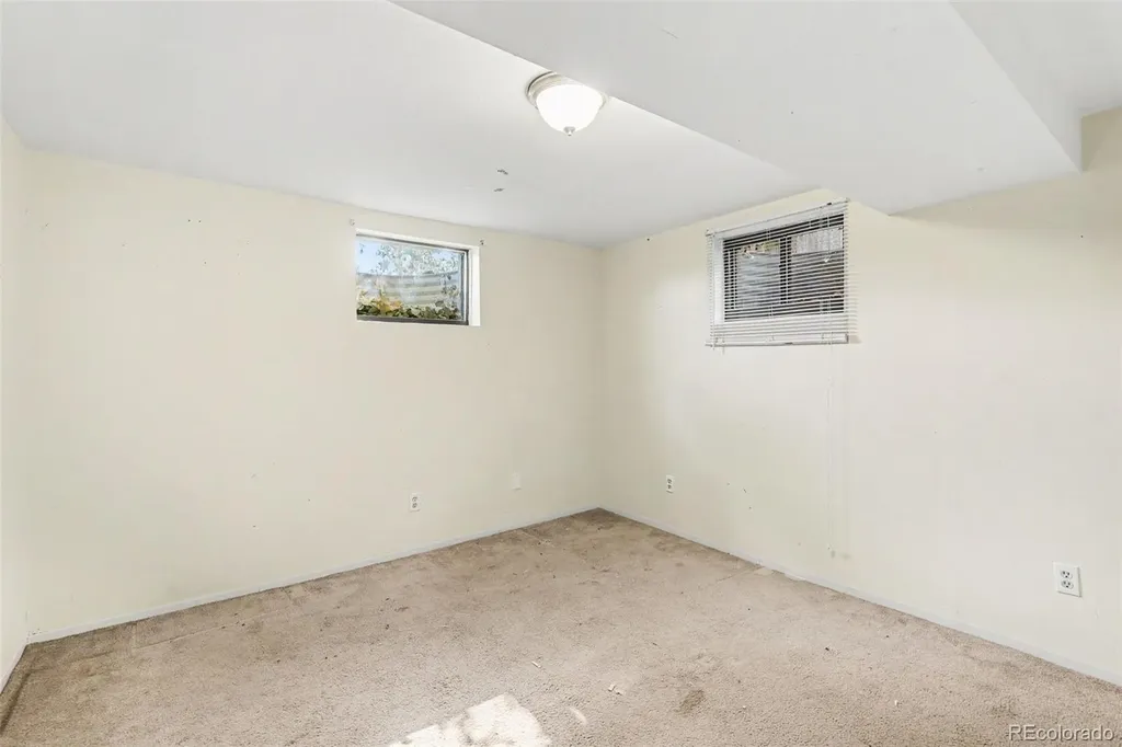 958 S Jasmine Street Denver CO 80224