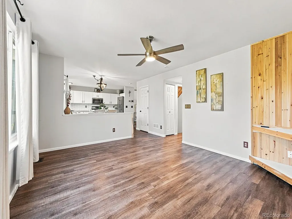 5571 S Yakima Street Aurora CO 80015
